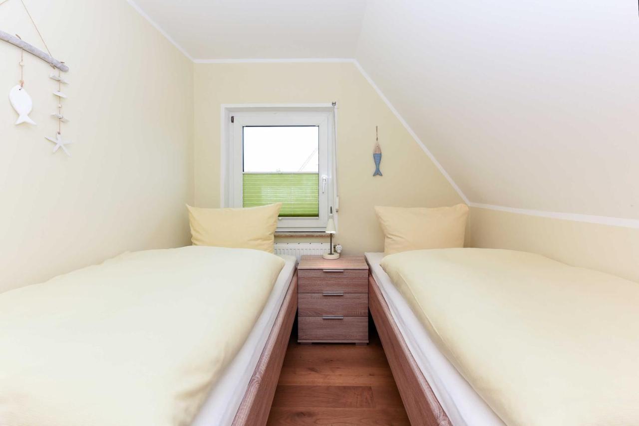 Ferienwohnung Teezeit Neuharlingersiel Habitación foto